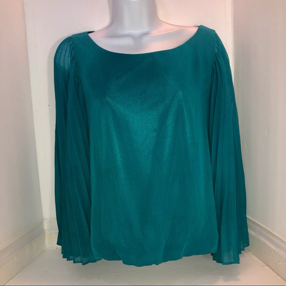 Alfani Accordion Winged Sleeve Woman’s Top - Picture 2 of 14